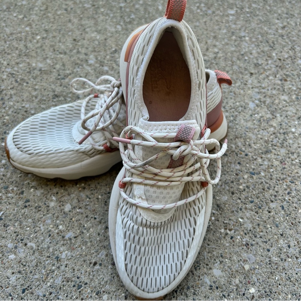 Sorel kinetic Impact lace ups Pink and White size 7 - Picture 6 of 12